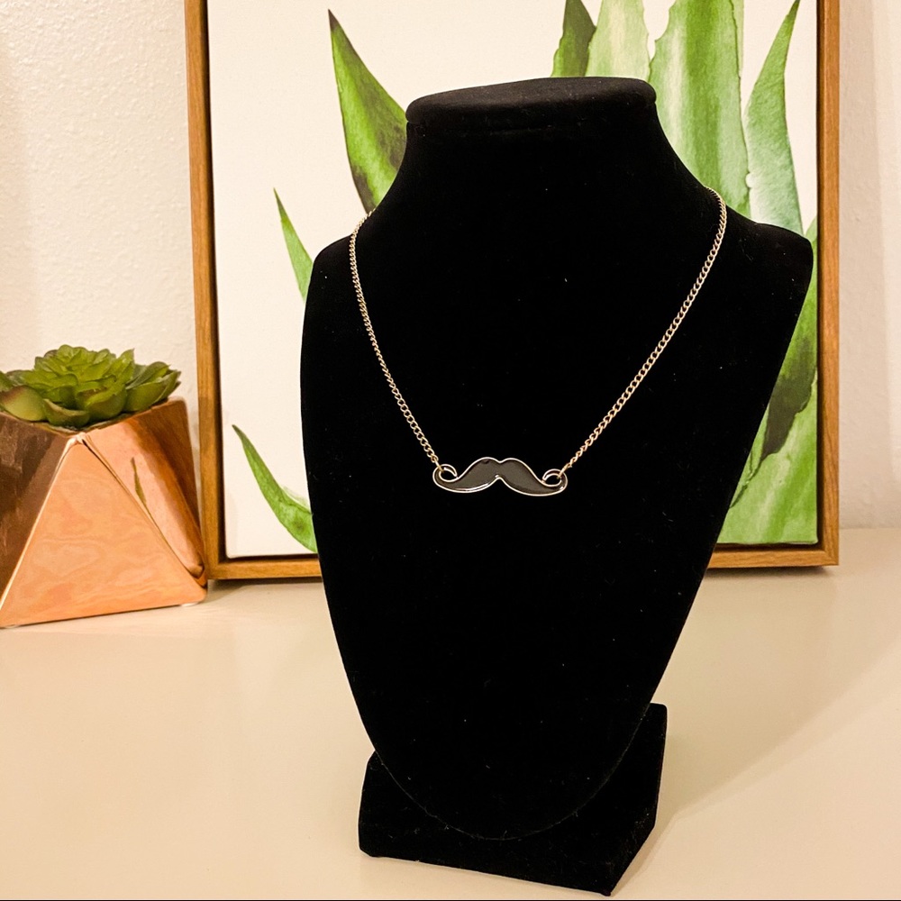 🖤Mustache Charm Necklace🖤